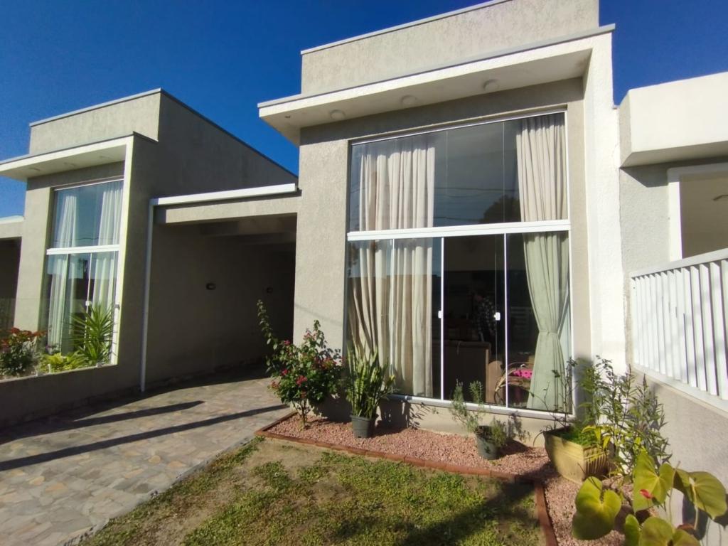 Casa Geminada / Duplex 2 Dorm.