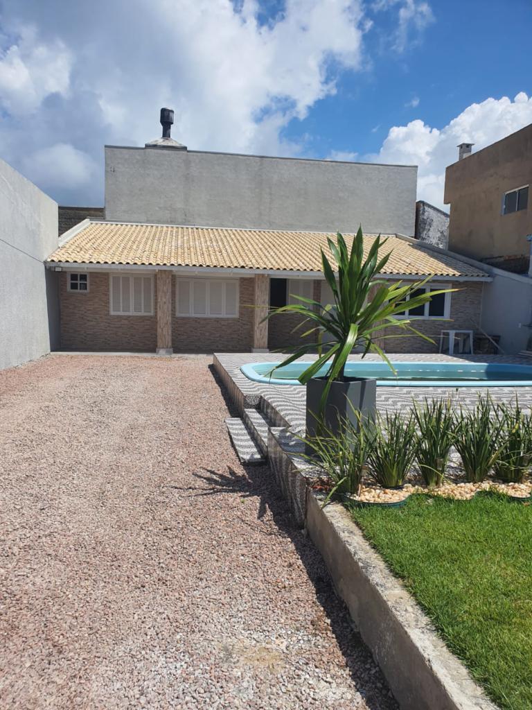 Casas / Sobrados 3 Dorm.