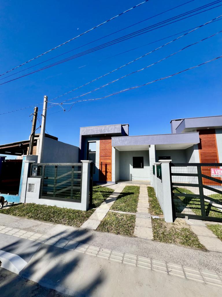 Casa Geminada / Duplex 2 Dorm.