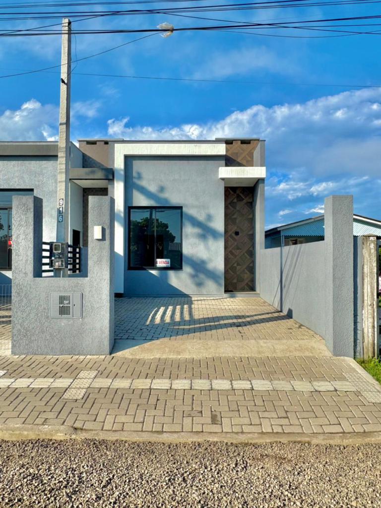 Casa Geminada / Duplex 2 Dorm.