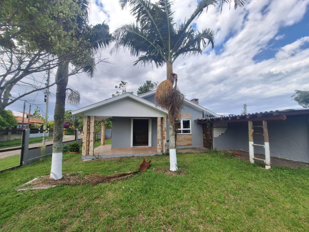 Casas / Sobrados 3 Dorm.