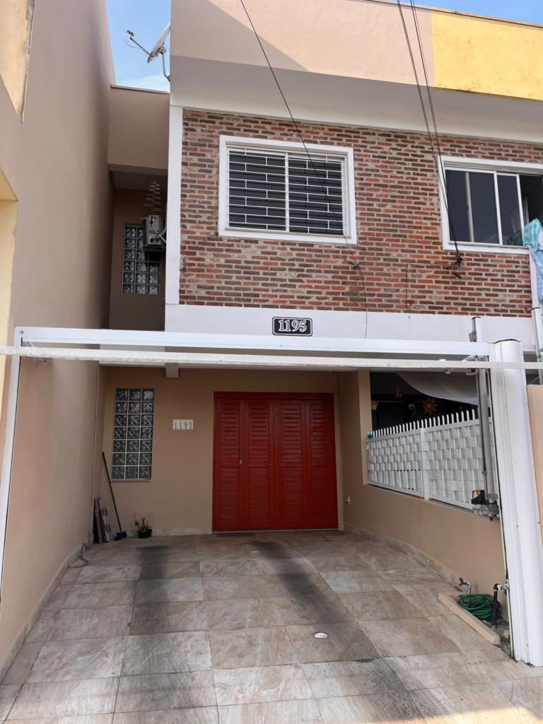 Casa Geminada / Duplex 2 Dorm.