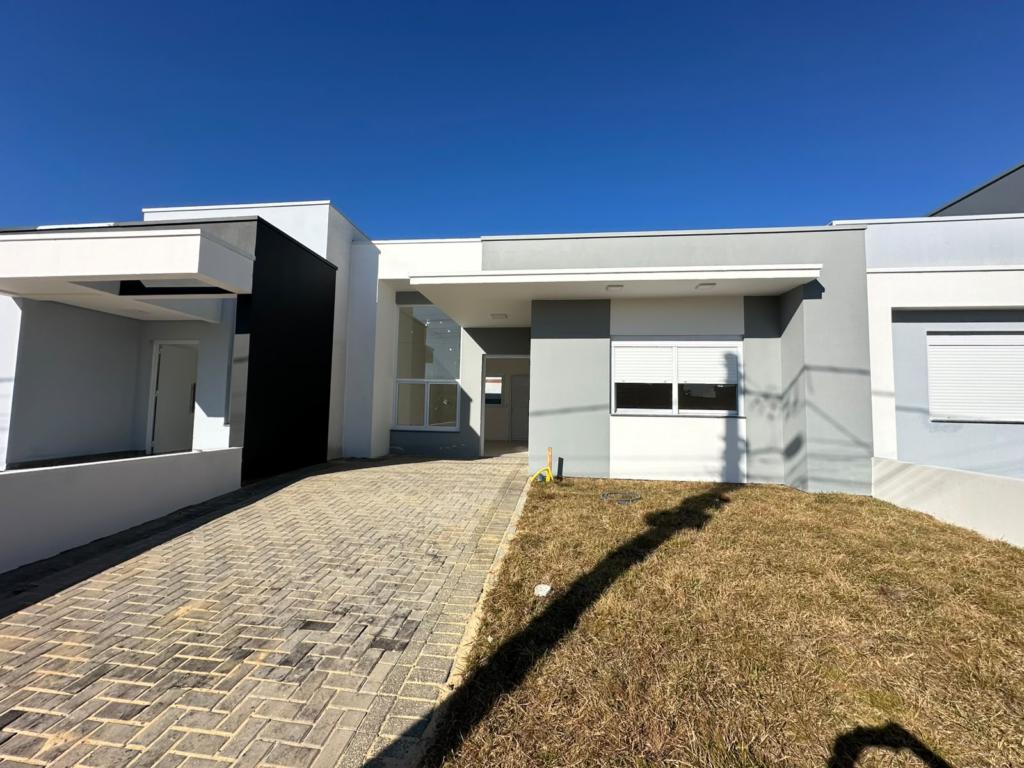 Casa Geminada / Duplex 2 Dorm.