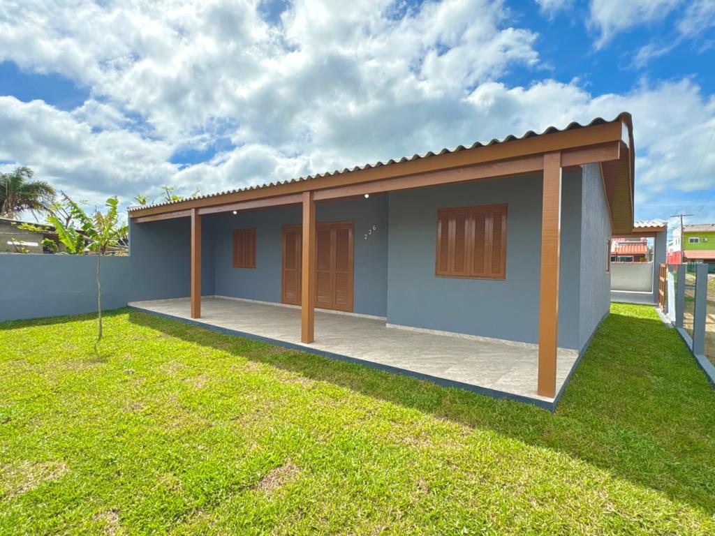 Casas / Sobrados 3 Dorm.