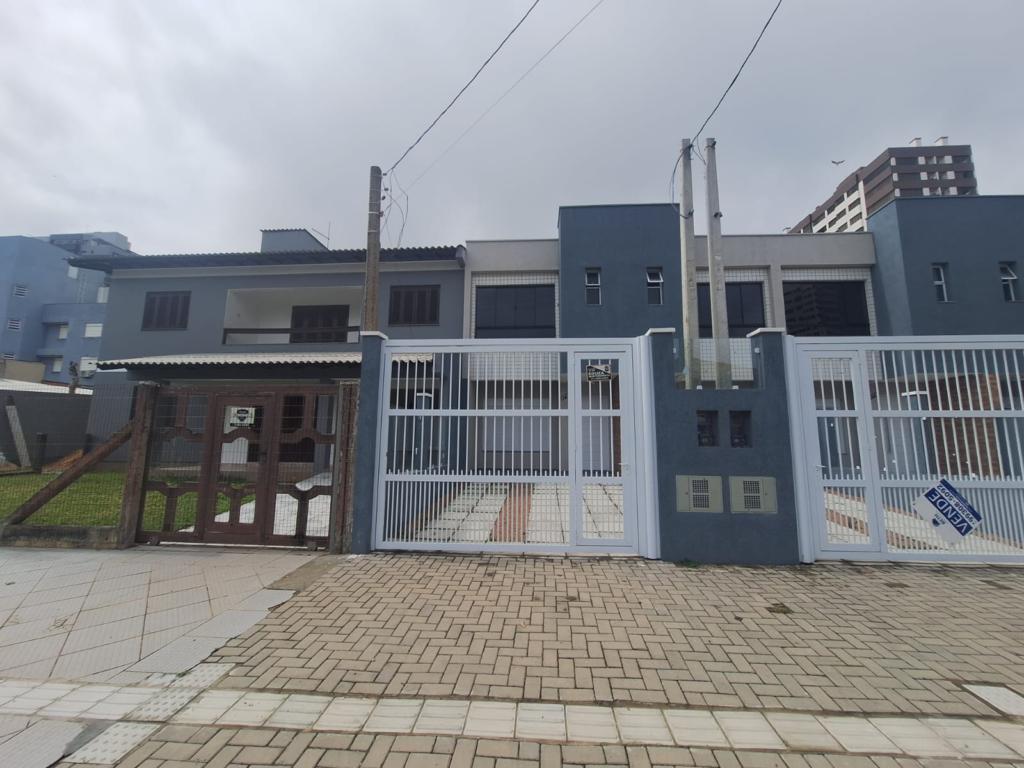 Casa Geminada / Duplex 2 Dorm.