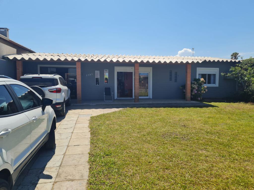 Casas / Sobrados 3 Dorm.